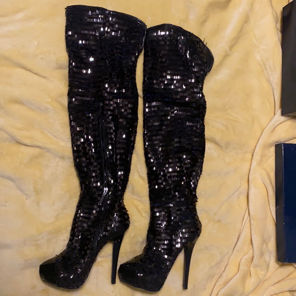 Dereon Black Boots